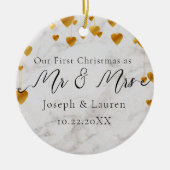Erste Weihnachten Verheiratet Mr. und Mrs. Keramik Ornament (Vorne)
