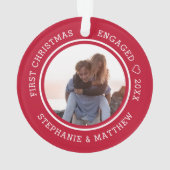 Erste Weihnachten Verlobt 2 Foto Rot Ornament (Rückseite)