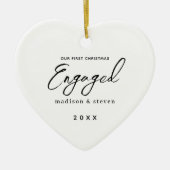 Erste Weihnachten Verlobt Chic Script Namen Herz Keramik Ornament (Vorne)