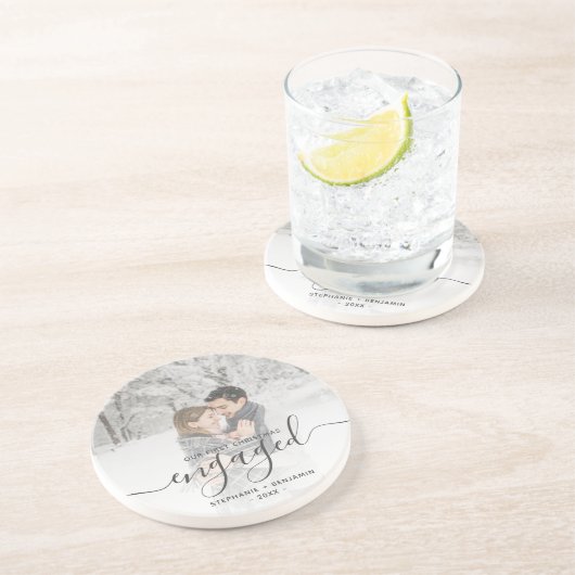 Erste Weihnachten Verlobte Custom Foto Grau Script Getränkeuntersetzer (Seite)