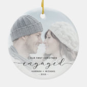 Erste Weihnachten Verlobte Custom Foto Grau Script Keramik Ornament (Hinten)