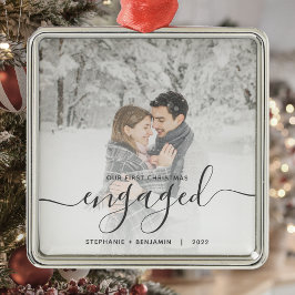 Erste Weihnachten Verlobte Custom Foto Grau Script Ornament Aus Metall