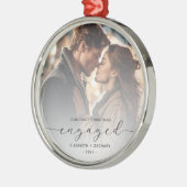 Erste Weihnachten Verlobte Custom Foto Grau Script Ornament Aus Metall (Links)