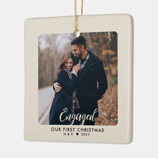 Erste Weihnachten Verlobten Paar Personalisiertes Keramikornament (Links)