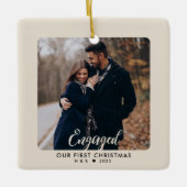 Erste Weihnachten Verlobten Paar Personalisiertes Keramikornament (Vorderseite)