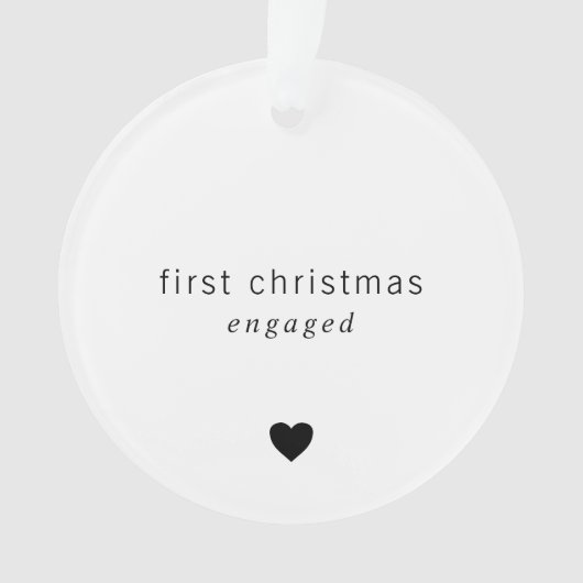 Erste Weihnachten Verlobtes Minimalistisches Herz  Ornament (Vorderseite)
