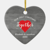 Erste Weihnachten zusammen Rustikales Holz Keramik Ornament (Vorne)