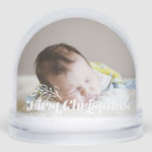 Erste Weihnachts Retro Typografy Baby Foto Schneekugeln (Vorderseite)