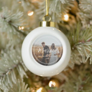 Erste Weihnachts-Verheiratete Script-Overlay-Foto Keramik Kugel-Ornament