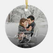 Erste Weihnachts Verlobte benutzerdefinierte Foto Keramik Ornament (Vorne)