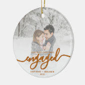 Erste Weihnachts Verlobte benutzerdefinierte Foto  Keramik Ornament (Links)