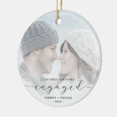 Erste Weihnachts Verlobte Custom Foto Green Script Keramik Ornament (Links)