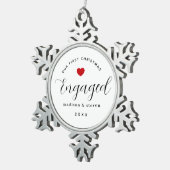 Erste Weihnachts Verlobte Paare Skript Keepake Schneeflocken Zinn-Ornament (Rechts)