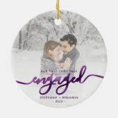 Erste Weihnachts Verlobtes Foto Lila Fotolage Keramik Ornament (Hinten)