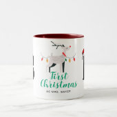 Erste Weihnachtsfeier als Mit Monogramm Familienna Zweifarbige Tasse (Mittel)