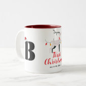 Erste Weihnachtsfeier als Mit Monogramm Familienna Zweifarbige Tasse (Vorderseite Links)