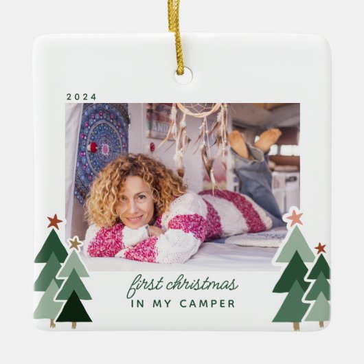 Erste Weihnachtsfeier im Camper RV Rustikales Foto Keramikornament (Vorderseite)