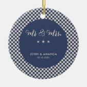 Erste Weihnachtsfeier neu verheiratet Retro Mr. un Keramik Ornament (Vorne)