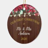 Erste Weihnachtsfeier Verheiratet Rustikale Poinse Keramik Ornament (Links)