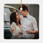 Erste Weihnachtsfeier Verheiratetes Rustikales Fot Keramikornament (Rückseite)