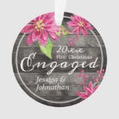 Erste Weihnachtsfeier Verlobt Rustikal Ornament (Vorderseite)