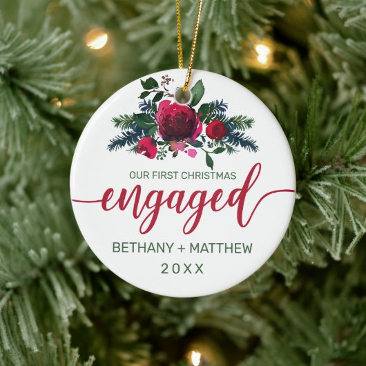 Erste Weihnachtsfeier Verlobte Wasserfarbe Rose Keramik Ornament (Baum)