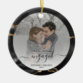 Erste Weihnachtsfeier Verlobtes Foto Black Agate Keramik Ornament (Vorne)