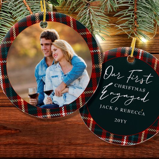 Erste Weihnachtsfeiertage Verlobt Tartan Kariertes Keramik Ornament