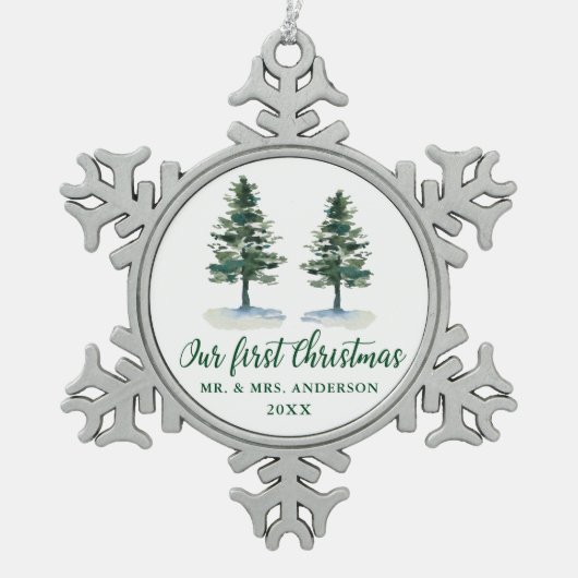 Erste Weihnachtskalligrafie Wasserfarbe Zwei Pinie Schneeflocken Zinn-Ornament (Vorderseite)