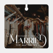 Erste Weihnachtszeit Verheiratete Minimal Typograf Ornament Aus Metall (Vorderseite)