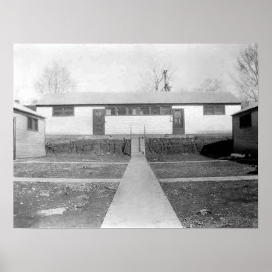 Erste Zuhause 7000 Poster (Vorne)