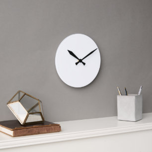 Erstelle deine eigene weiße personalisierbare runde wanduhr