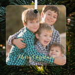 Erstellen Sie Familienjunges Foto Elegante Goldene Ornament Aus Metall<br><div class="desc">Create your own custom, personalized, beautiful elegant falsch gold script / typography, square shaped high-quality coated aluminum holiday christmas ornament, with a luxurious ribbon to hang it - perfekt for your family fotos und all your instagram pictures. To customize, simply add your favorite family / paar / kids / pets...</div>