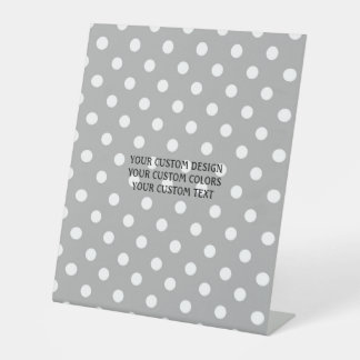 Erstellen Sie Ihr eigenes benutzerdefiniertes Pers Sockelschild