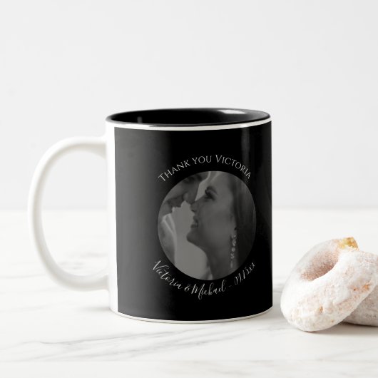 Erstellen Sie Ihr eigenes Foto, um die Hochzeit zu Zweifarbige Tasse (Mit Donut)