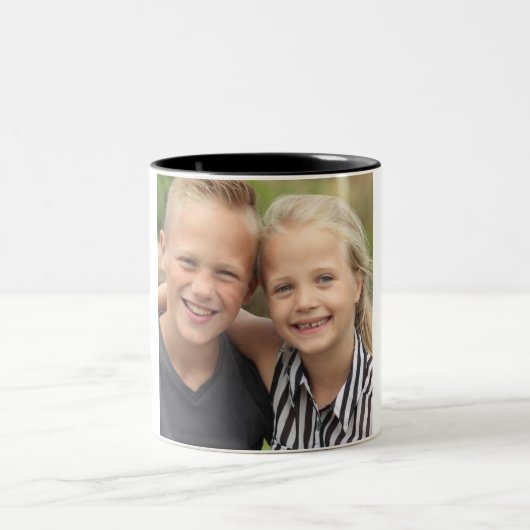 Erstellen Sie Ihr eigenes Foto Zwei-Tonen-Tasse Zweifarbige Tasse (Mittel)
