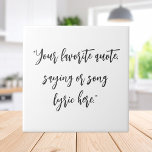 Erstellen Sie Ihre eigene Angebotskalligrafie Fliese<br><div class="desc">Erstellen Sie Ihre eigene,  individuelle Angebot dekorative Fliesen. Features minimalistische Kalligraphie Typografie.</div>