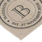 Erstellen Sie Ihre eigene Burlap Retro Logo Monogr Kurzer Tischläufer (Ecke)
