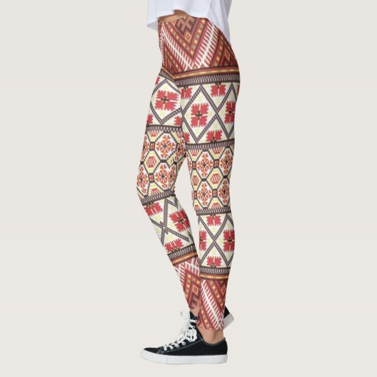 Erstellen Sie Ihre eigene farbenfrohe Azteken Haku Leggings (Links)