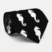 Erstellen Sie Ihre eigene Krawatte (Gerollt)