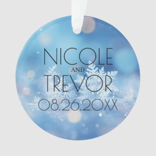 Erstellen Sie Ihre eigenen blauen Bokeh-Schneefloc Ornament