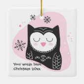 Erstellen Sie Ihren eigenen Retro-Schnee Owl Pink  Keramikornament (Rückseite)