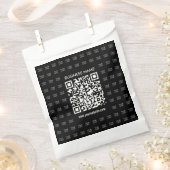 Erstellen Sie sofort ein skalierbares QR-Code- und Geschenktütchen (Ausgeschnitten)