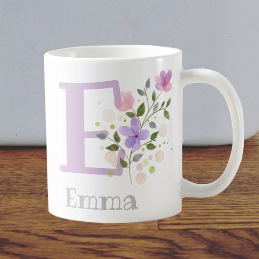 Erster Anfangsbuchstabe plus Name Emma mit Blumen Kaffeetasse