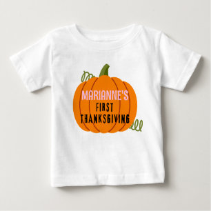 Erster Erntedank Pumpkin Personalisierter Name Baby T-shirt