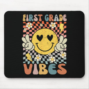 Erster Grade Vibes 1. Klasse Retro Lehrer 1. Tag Mousepad