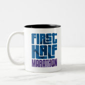 Erster Halbmarathon 13,1 Meilen Zweifarbige Tasse (Links)