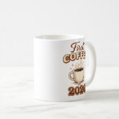 Erster Kaffee 2026 – Neujahrs-Geschenk für Kaffeel Kaffeetasse (VorderseiteRechts)