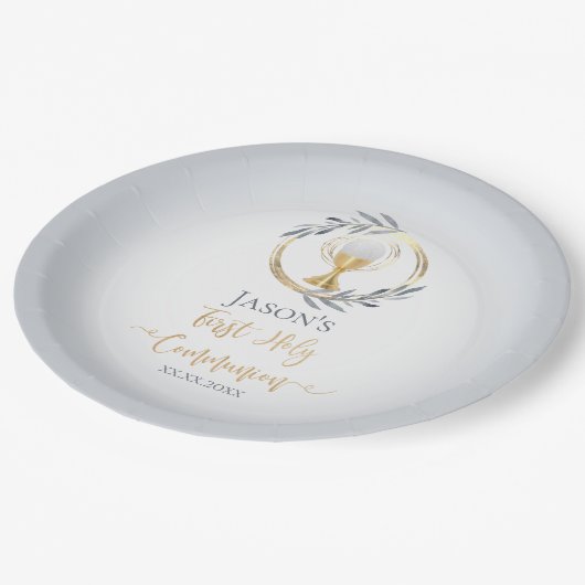 Erster katholischer Junge der Kommune Pappteller (Schrägansicht)