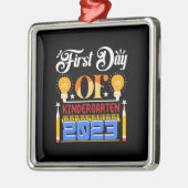 Erster Kindergartentag 2023 Ornament Aus Metall (Links)